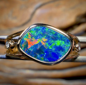 14-karätiger Goldring mit Queensland Boulder Opal-Doublet