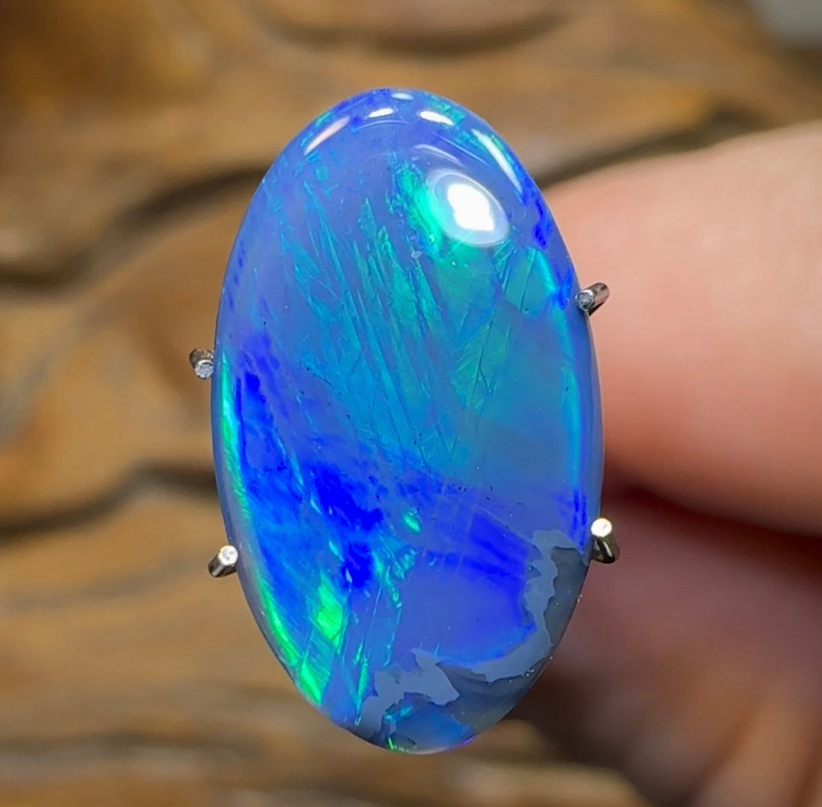 3.5cts - Australian Black Opal from Lightning Ridge - Opal Whisperers