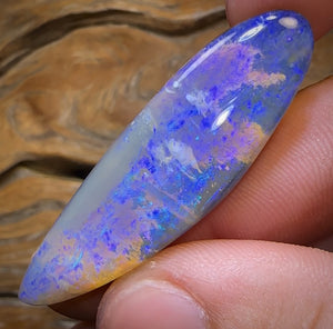 38.4cts - Large Solid GEM Queensland Boulder Seam Opal. THICK SEAM