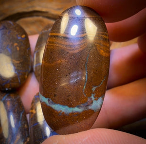 322.6cts - 10x Australian Boulder Seam Opal’s. Wholesale Dealers Parcel