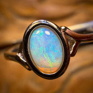 🔨 AUCTION 🔨 Sterling Silver - South Australian Crystal Opal Ring