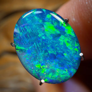 2.1cts - Lightning Ridge Opal Doublet