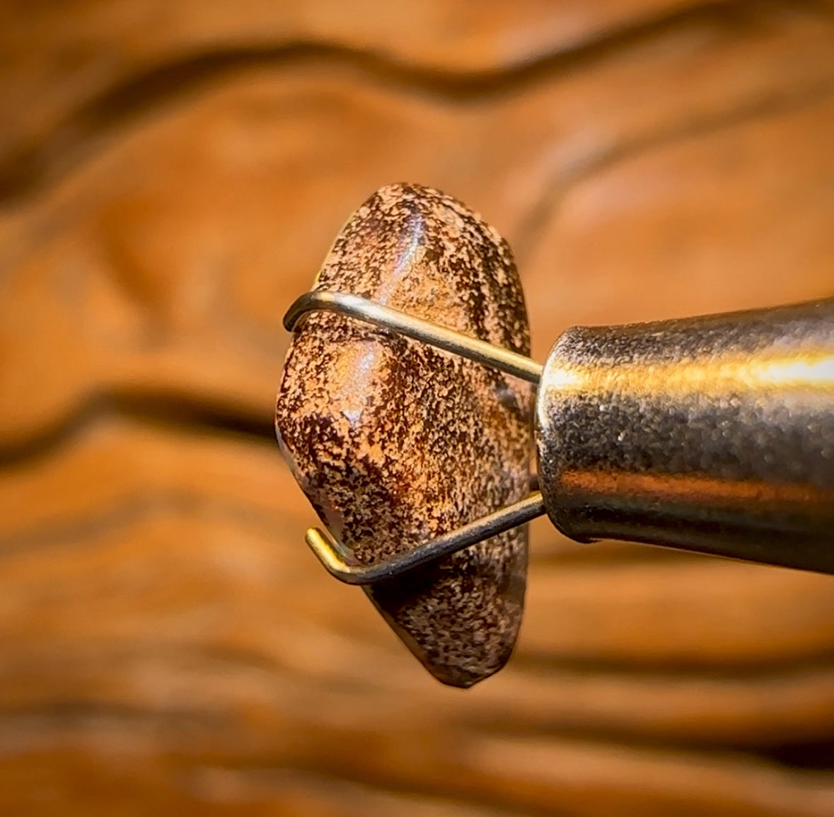 1.9cts - Queensland Boulder Seam Opal