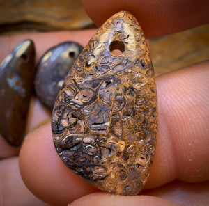 87.6cts - 5x Drilled Queensland Boulder Opals. Wholesale Parcel