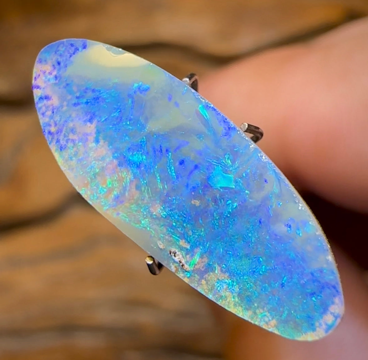 6cts - Winton Seam Opal. Australian Boulder Opal - Opal Whisperers