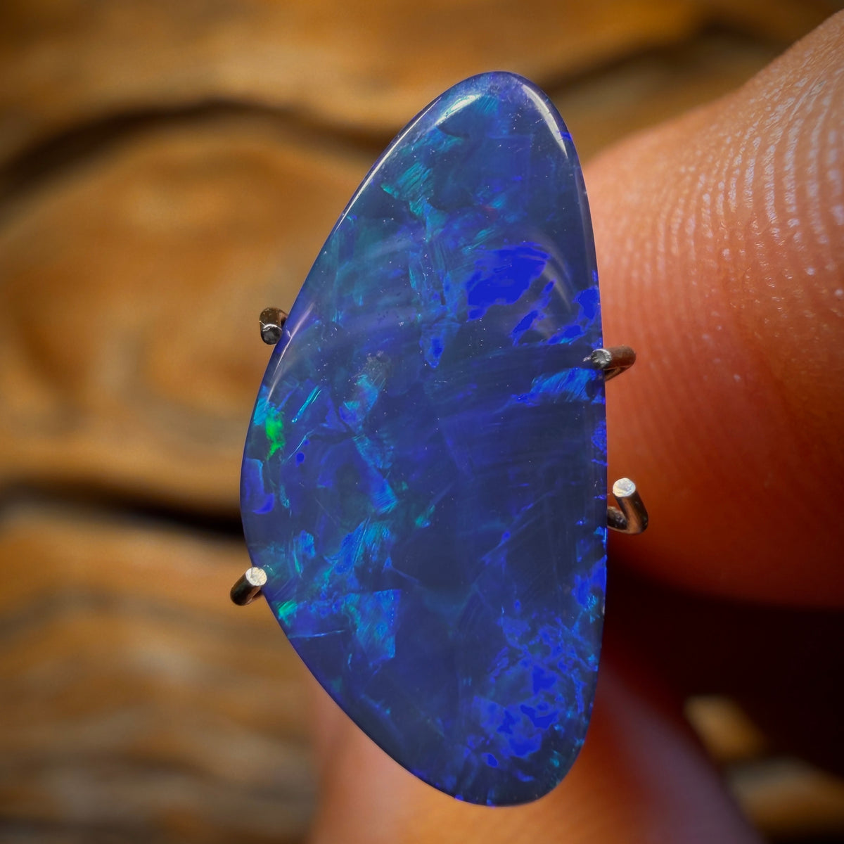 2.6cts - Australian Boulder Opal Doublet