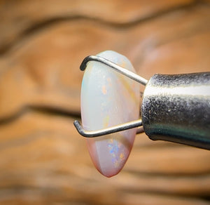 0.9cts - Lightning Ridge Dark Opal