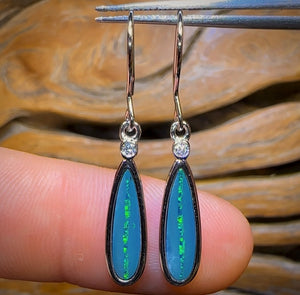 Ohrhaken aus Sterlingsilber mit australischem Boulder-Opal-Doublet