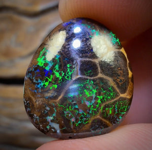 36.9cts - Top Electric Bubbleband Opal Pair. Australian Opal