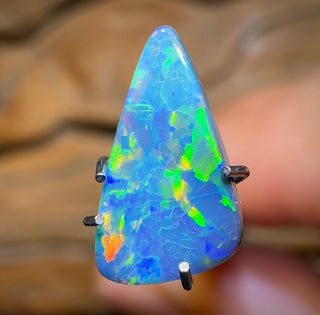 1.05cts - “Bermuda Triangle”- Australian Dark Opal from Lightning Ridge