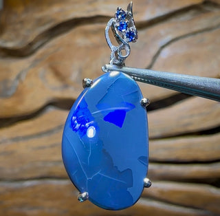 9k white Gold - Solid Lightning Ridge Black Opal Pendant