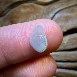 0.75cts - South Australian Crystal Opal from Andamooka