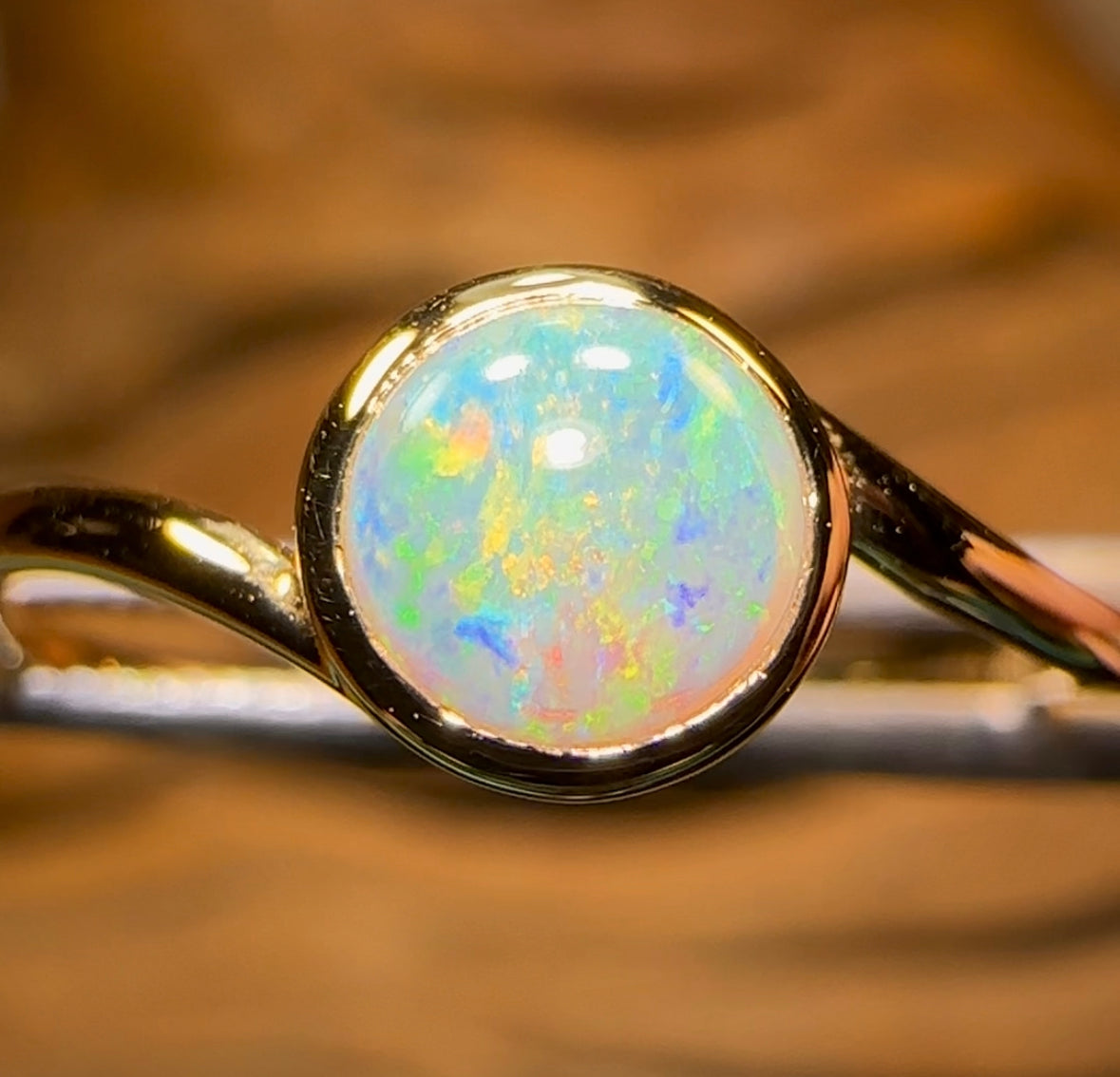 18k Gold - Top South Australian Dainty Crystal Opal Ring - Opal Whisperers