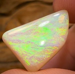 8.2cts - GEM South Australian White Opal