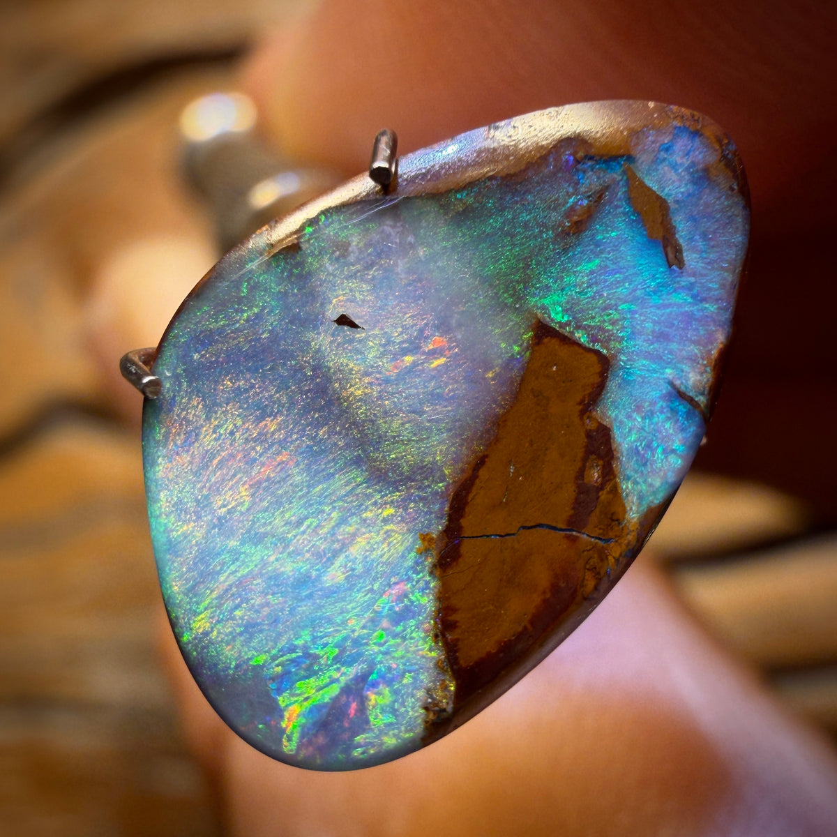 5.7cts - Queensland Boulder Seam Opal
