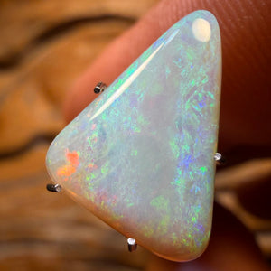 2.7cts - South Australian Crystal Opal from Mintabie