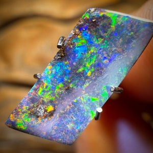 1.9cts - Queensland Boulder Seam Opal. Australian Opal