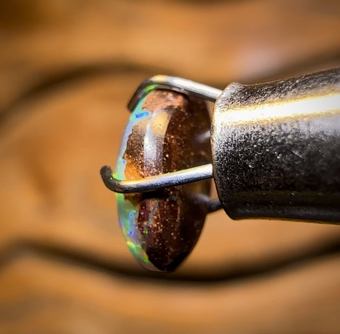 🔨 AUCTION 🔨 0.55cts - Queensland Boulder Seam Opal