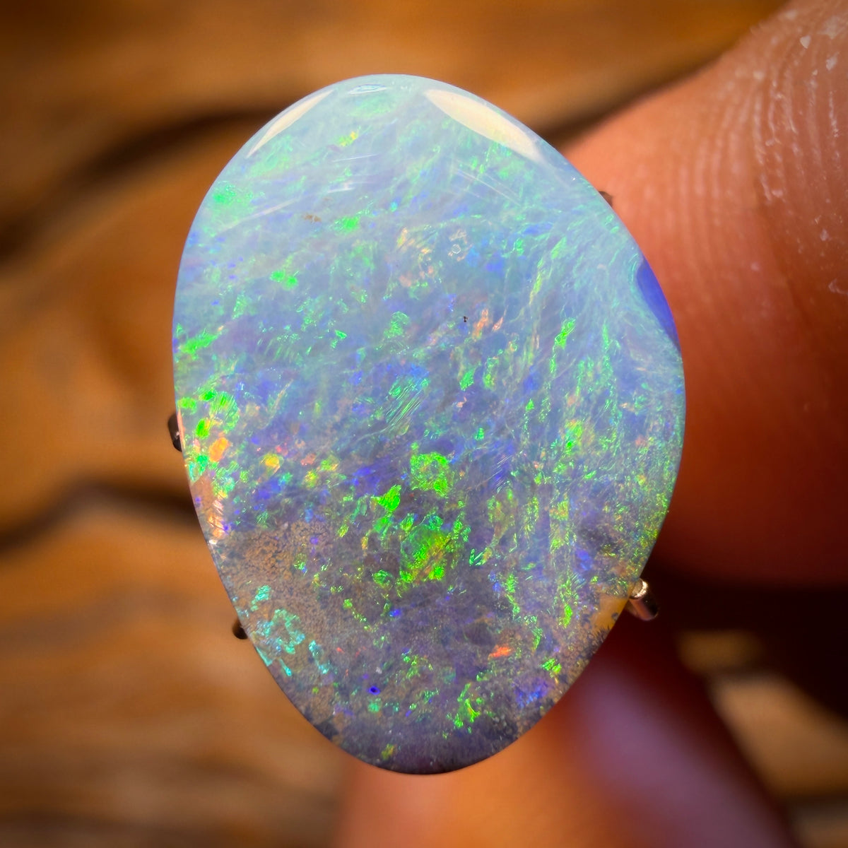 5.1cts - Queensland Boulder Seam Opal. Australian Opal