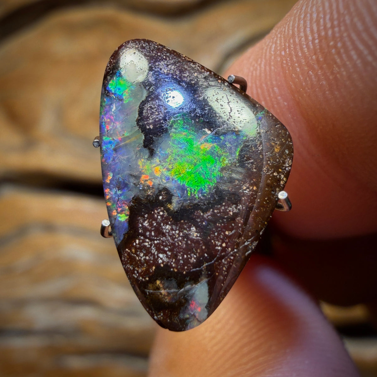 5.85cts - Australian Boulder Seam Opal
