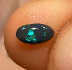 13.8cts - Lightning Ridge Black Opal Rough - Opal Whisperers