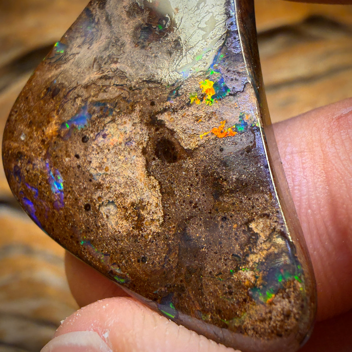 46.1cts - Bubble Band Opal from Winton Red!