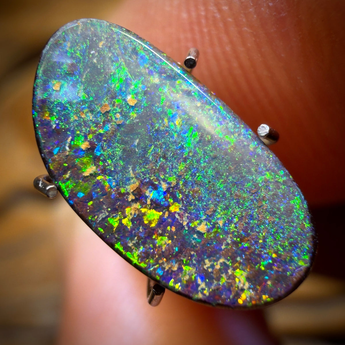 2.1cts - Queensland Boulder Seam Opal. Australian Opal