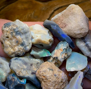 255cts - 40x Lightning Ridge Crystal, Dark and Black Opal Rough Parcel