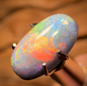 1.55cts - GEM Lightning Ridge Black Opal. Multicolours!