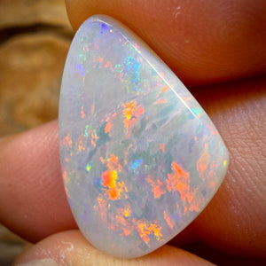 7.9cts - South Australian White Opal