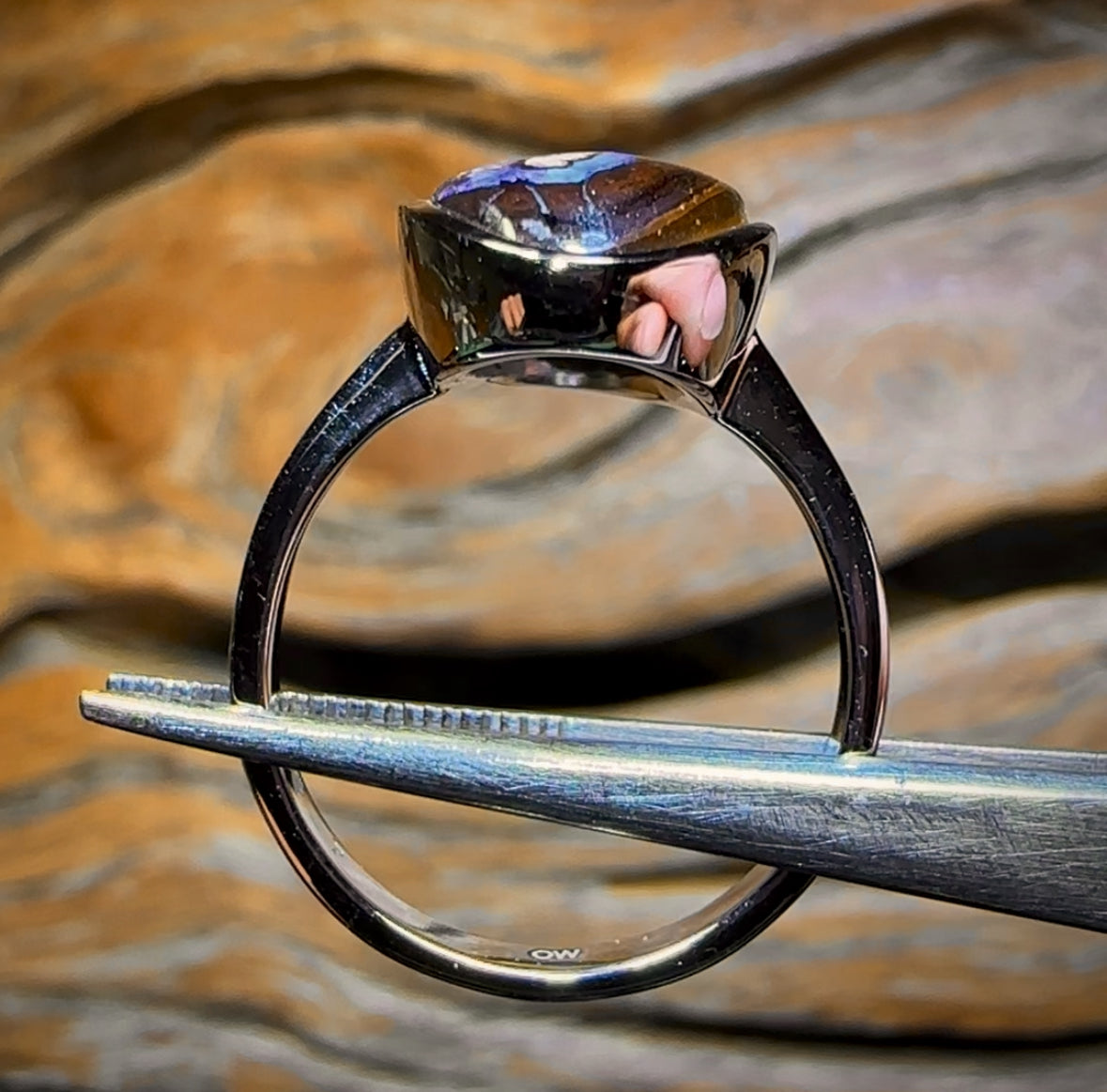 TRIBAL MUMMY Sterling Silver - Solid Yowah Nut Kernel with Tribal Pattern Opal Ring