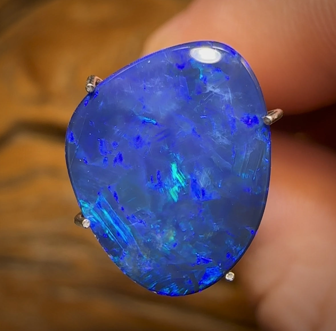 3.6cts - Australian Boulder Opal Doublet