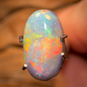 1.55cts - GEM Lightning Ridge Black Opal. Multicolours!