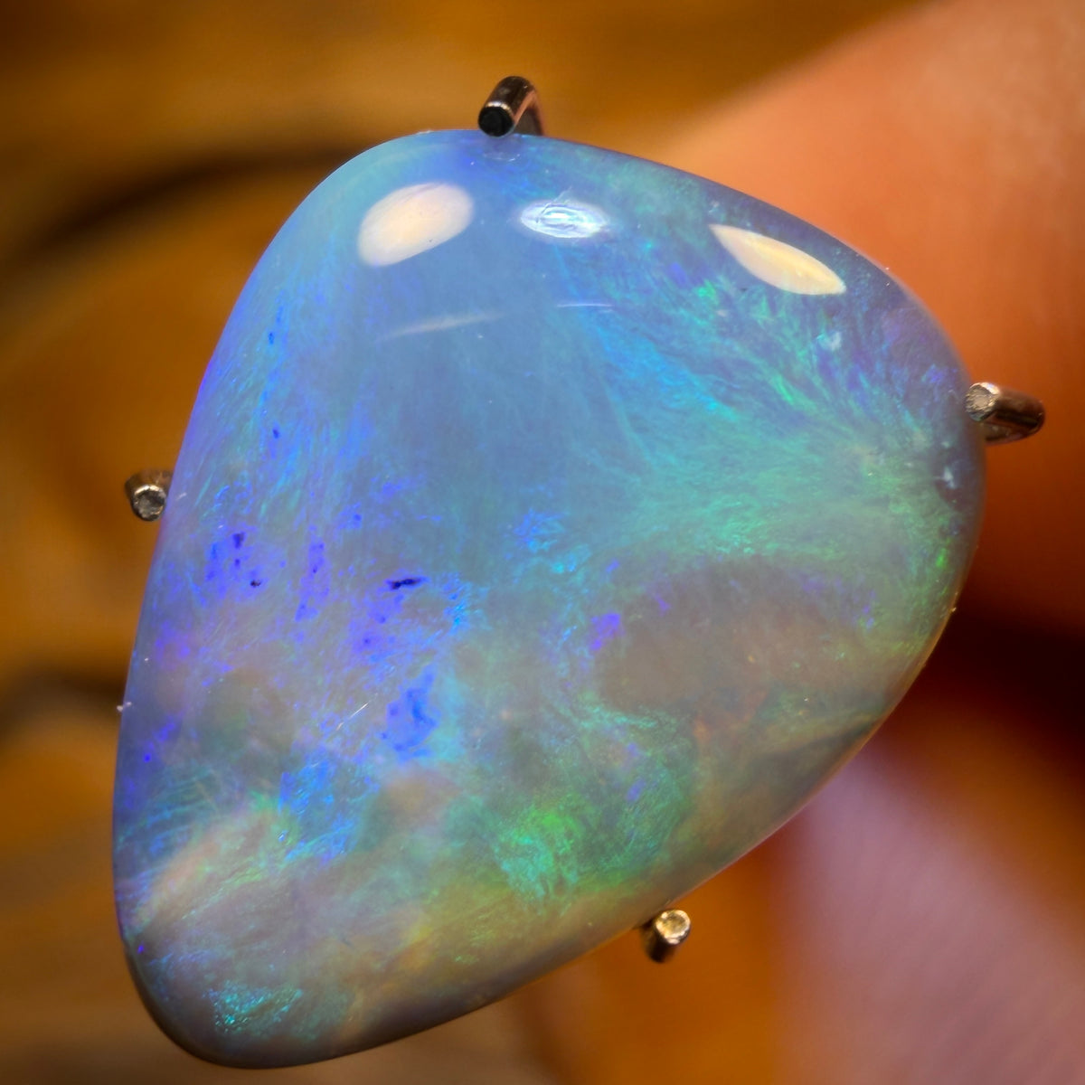 3.3cts - Lightning Ridge Dark Opal