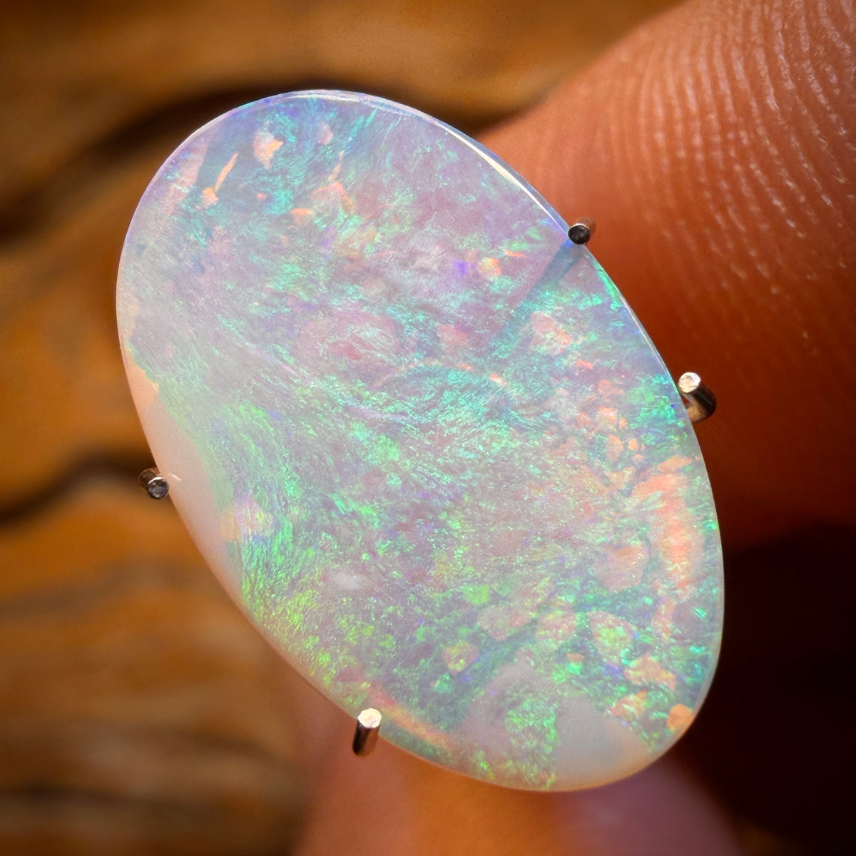 2.1cts - Lightning Ridge Crystal Opal