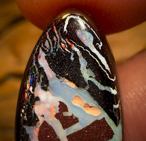 19.5cts - Queensland Black Boulder Opal from Koroit Crystal Center