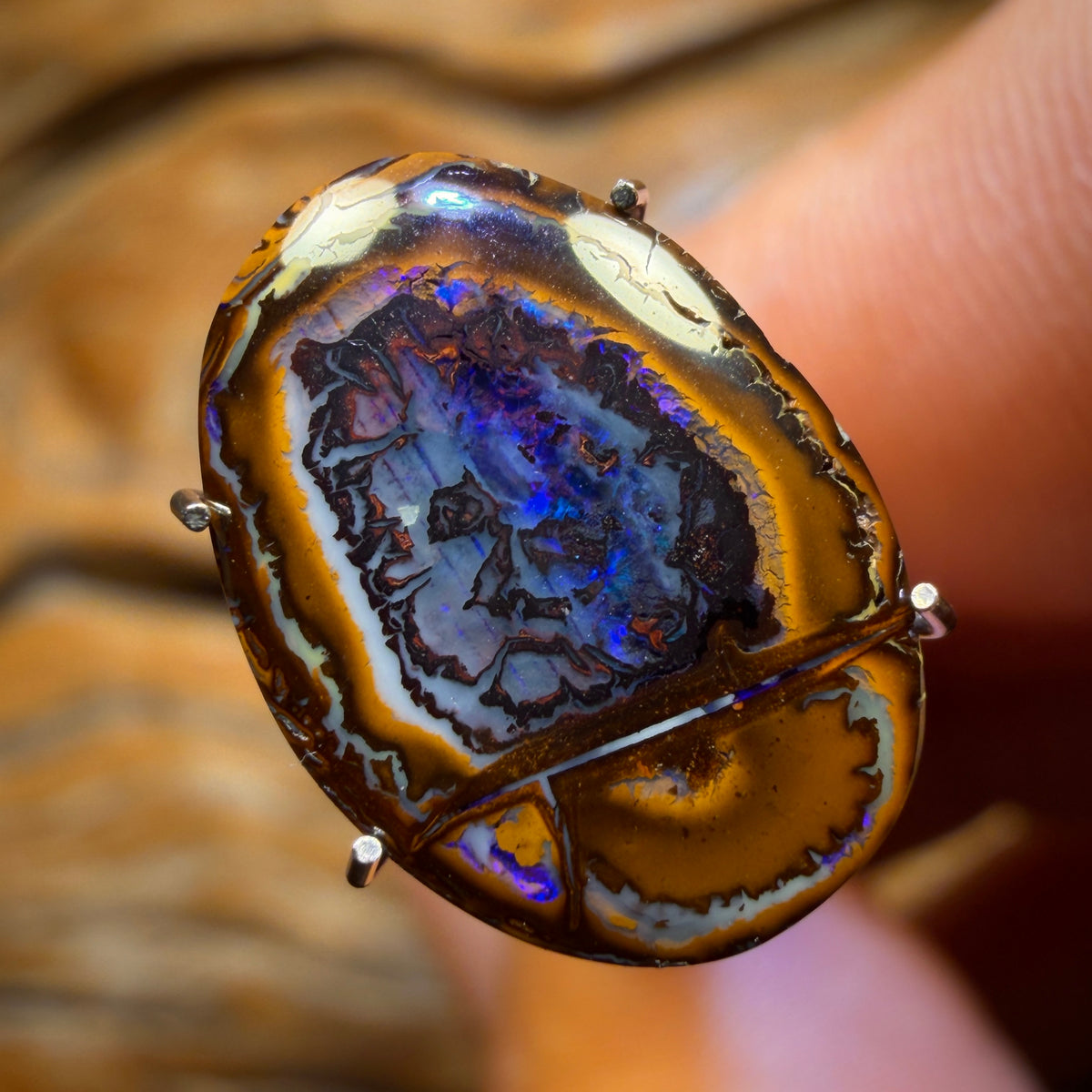 4.3cts - Tribal Yowah Nut Opal. Australian Opal
