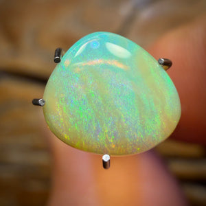 1.4cts - Solid Australian Boulder Pipe Crystal Opal Bargain