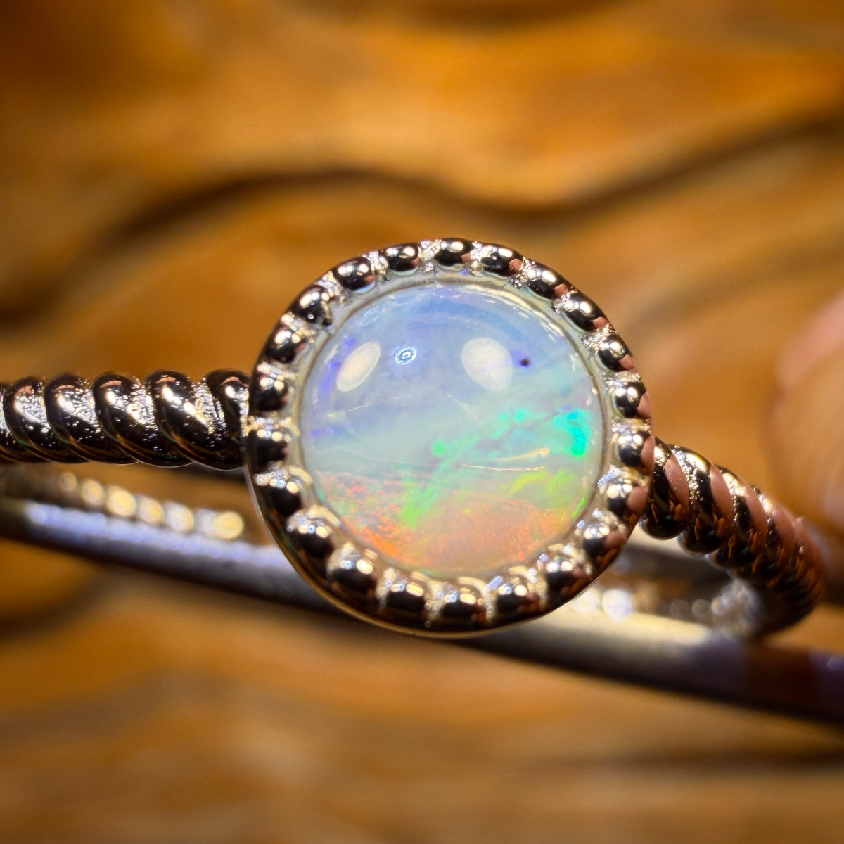 🔨 AUCTION 🔨 Sterling Silver - Solid South Australian Crystal Opal Ring Adjustable Size