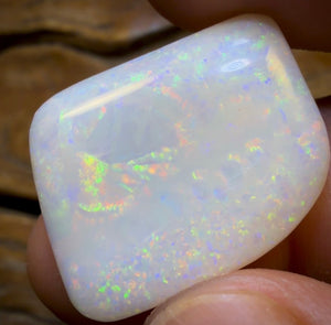 21.6cts - Olympic, South Australian White Opal