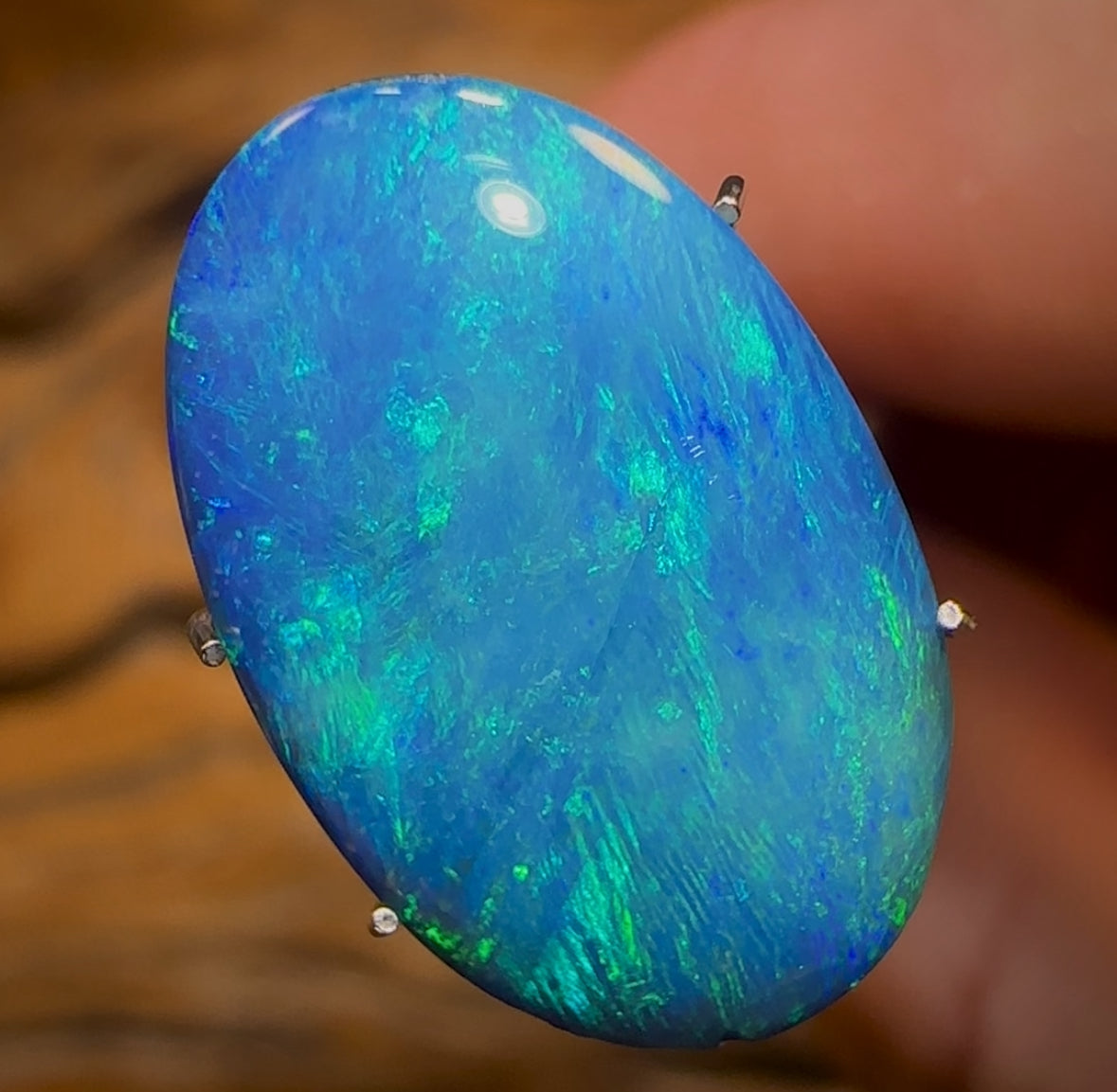 4.55cts - Lightning Ridge Black Opal Doublet