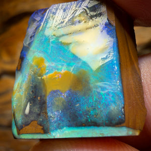 45.6cts - Queensland Boulder Seam Opal Rub