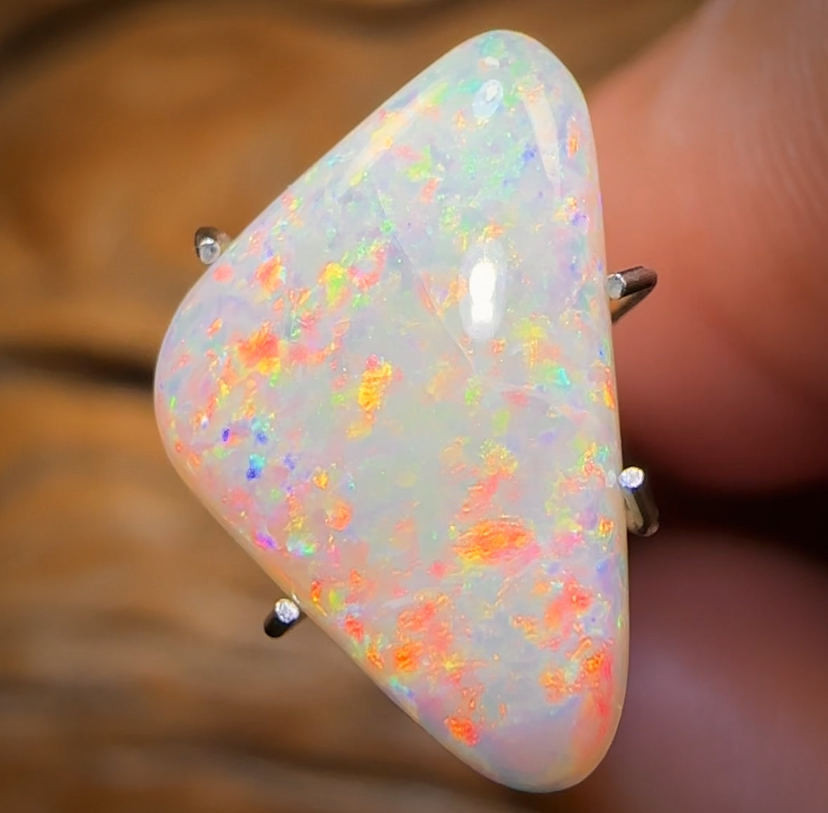 Auction Fall-Through = Your Gain! 🔥 Now More Than 50% Off RRP 🚨 3.3cts - South Australian White Opal