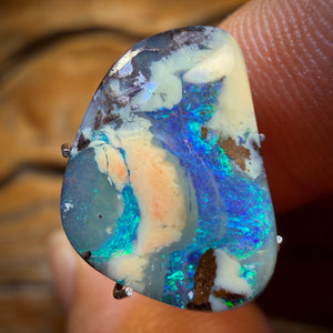 6.8cts - Australian Boulder Seam Opal from Winton