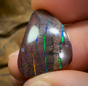 15.1cts - Australian Boulder Opal - Opal Whisperers