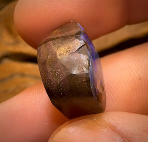 37.2cts - Queensland Boulder Seam Opal Rub