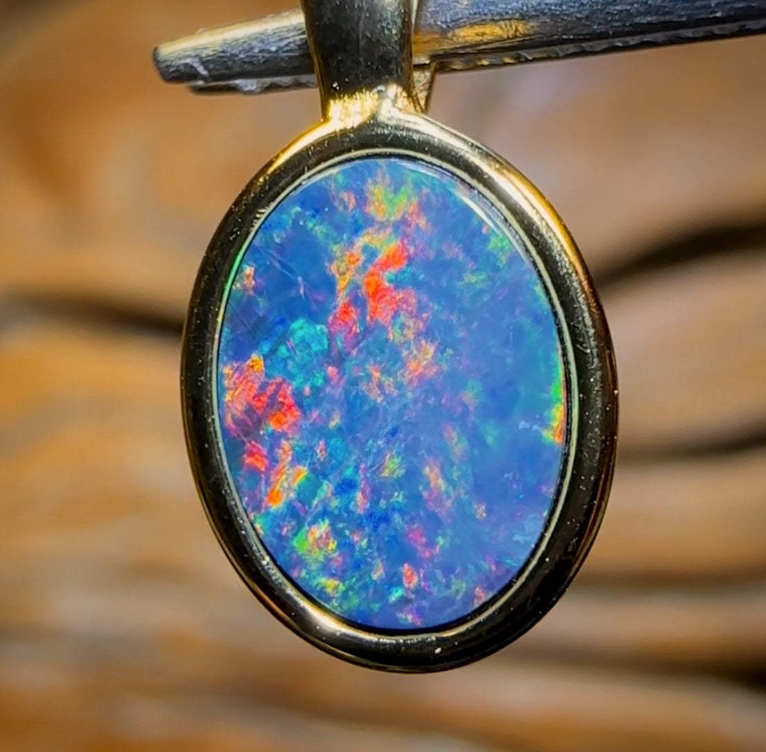 Sterling Silber vergoldeter Anhänger mit Queensland Boulder Opal-Doublet
