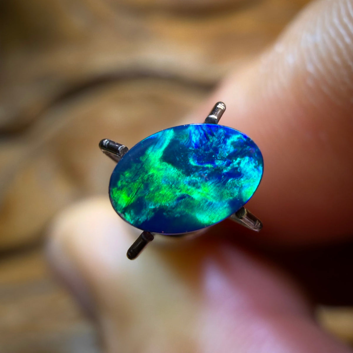 HDW 0.44cts - Australian Boulder Opal Doublet