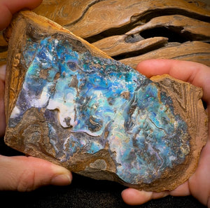 961.1g - HUGE Queensland Boulder Seam Opal Rough Specimen