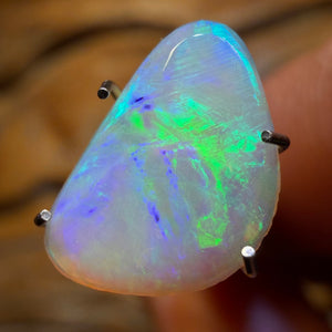 1.5cts - Lightning Ridge Crystal Opal